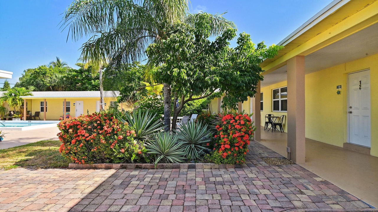 Photo of Patio Balcony in Palm Beach Shores