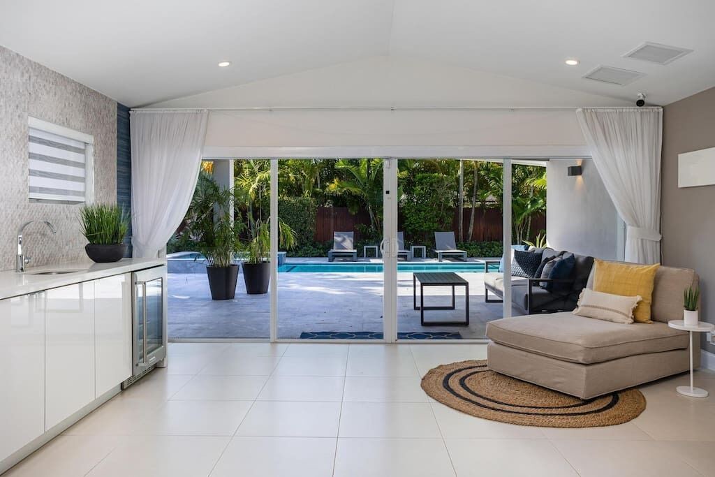 Photo of Livingroom in Biscayne Park