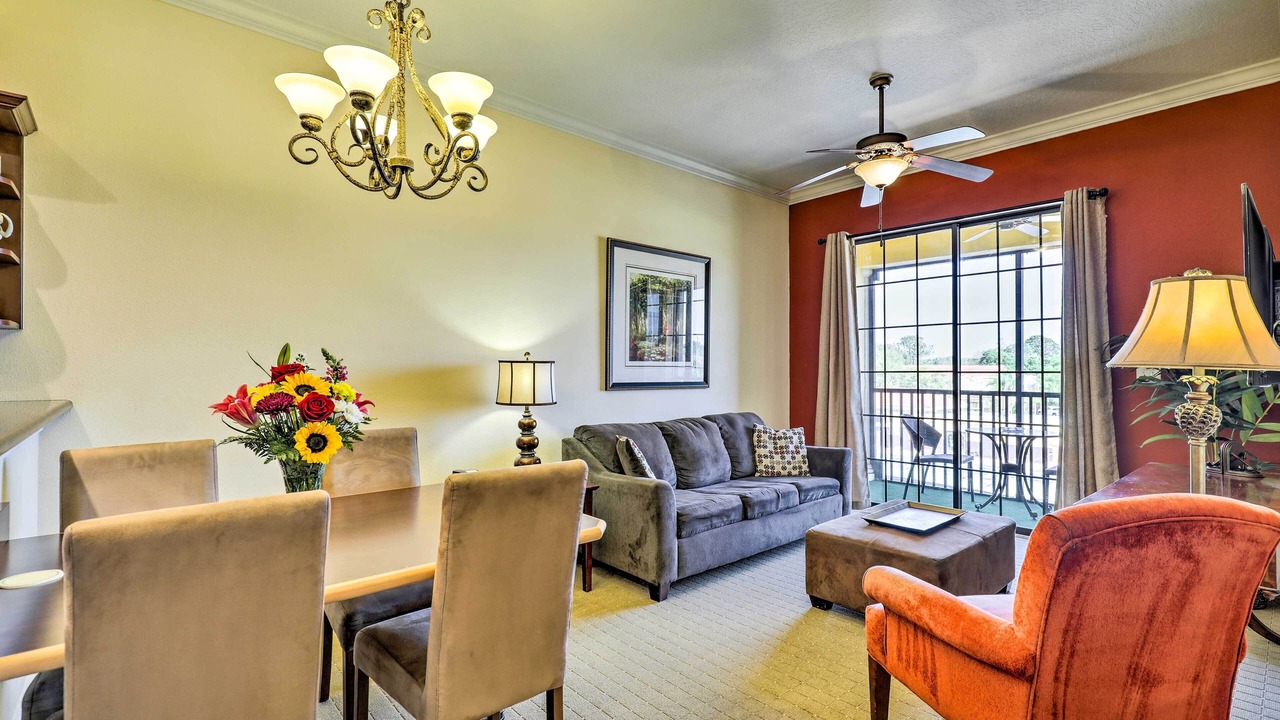 Photo of Livingroom in Carrollwood