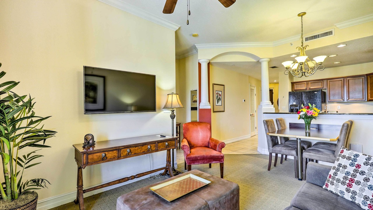 Photo of Livingroom in Carrollwood
