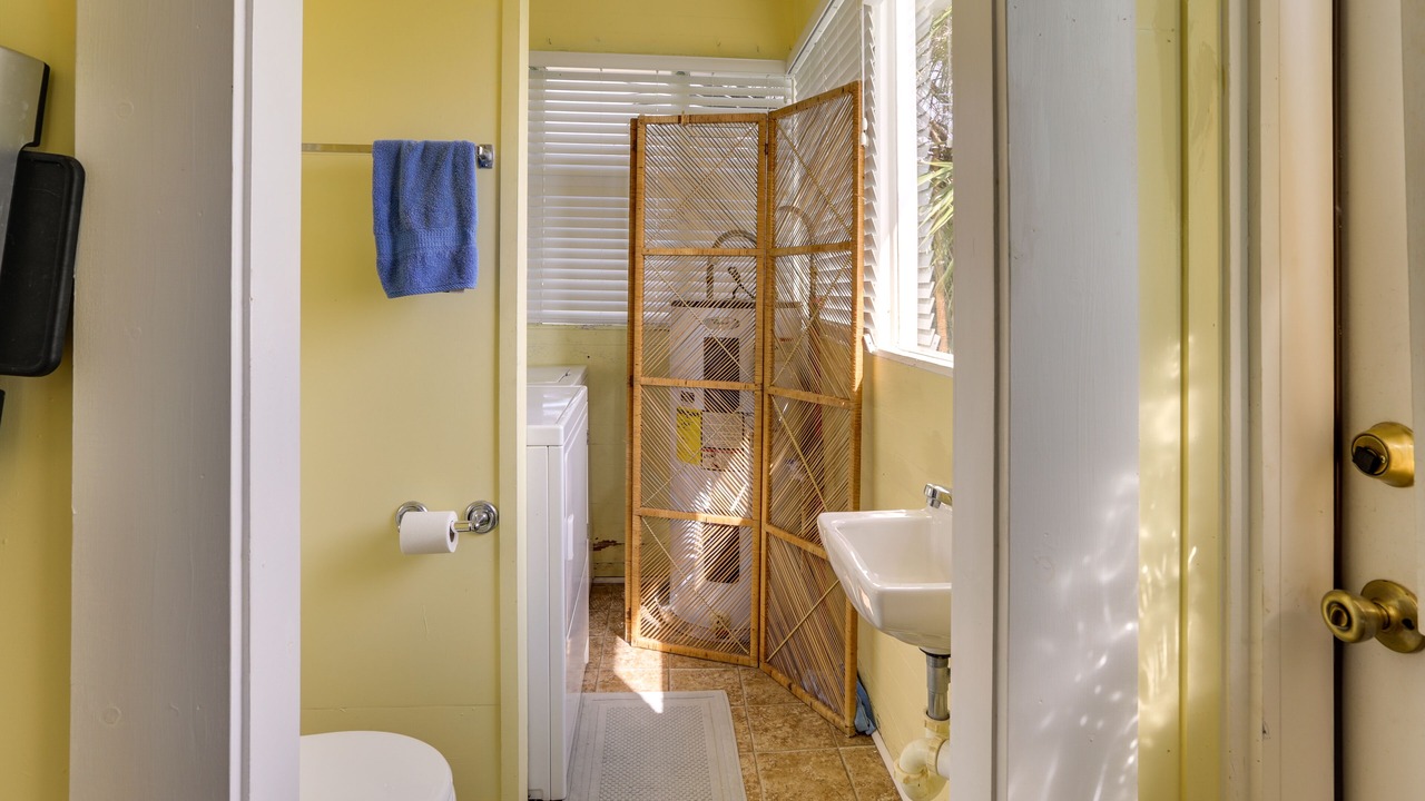 Photo of Bathroom in Ochlockonee Bay