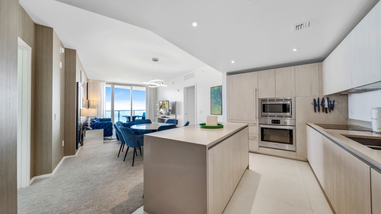 Photo of Bedroom in Hallandale Beach