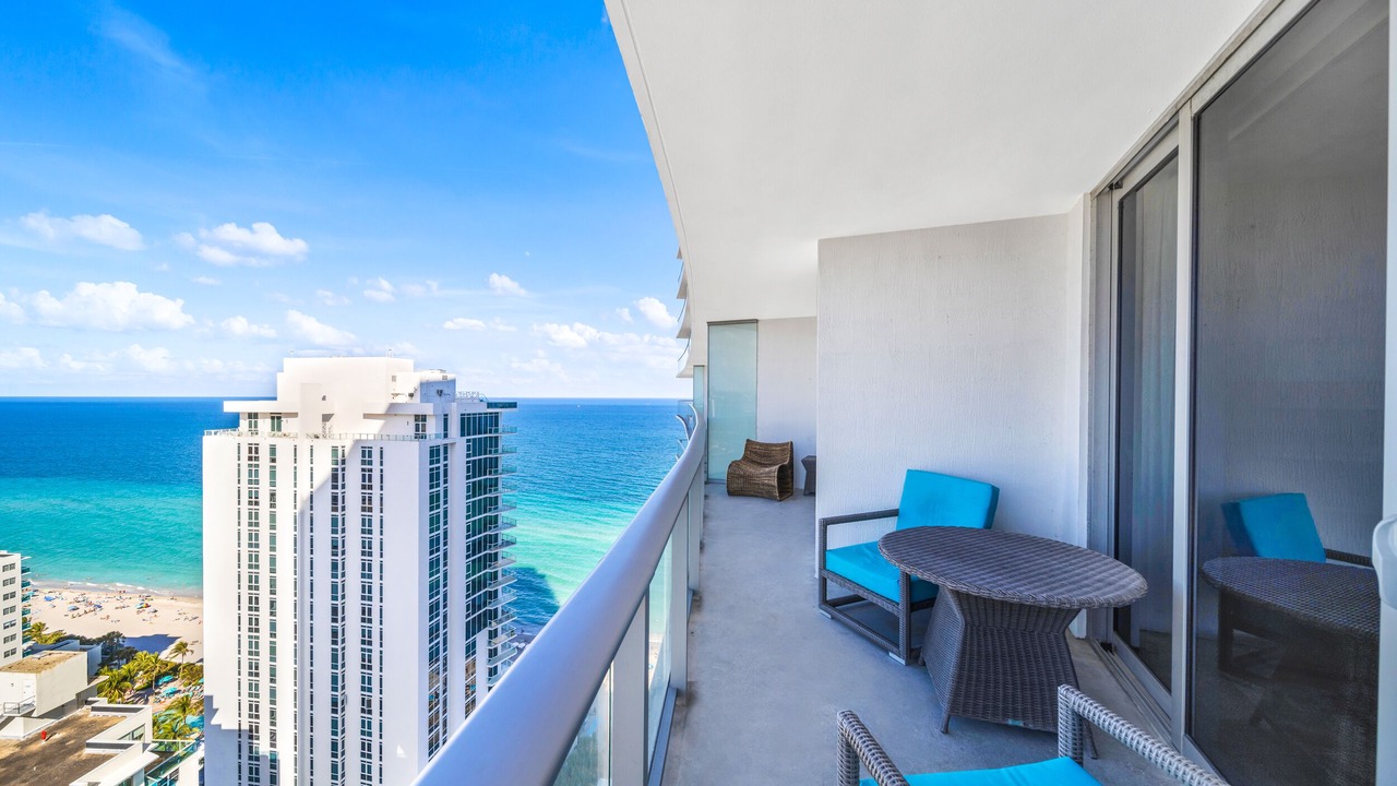 Photo of Patio Balcony in Hallandale Beach