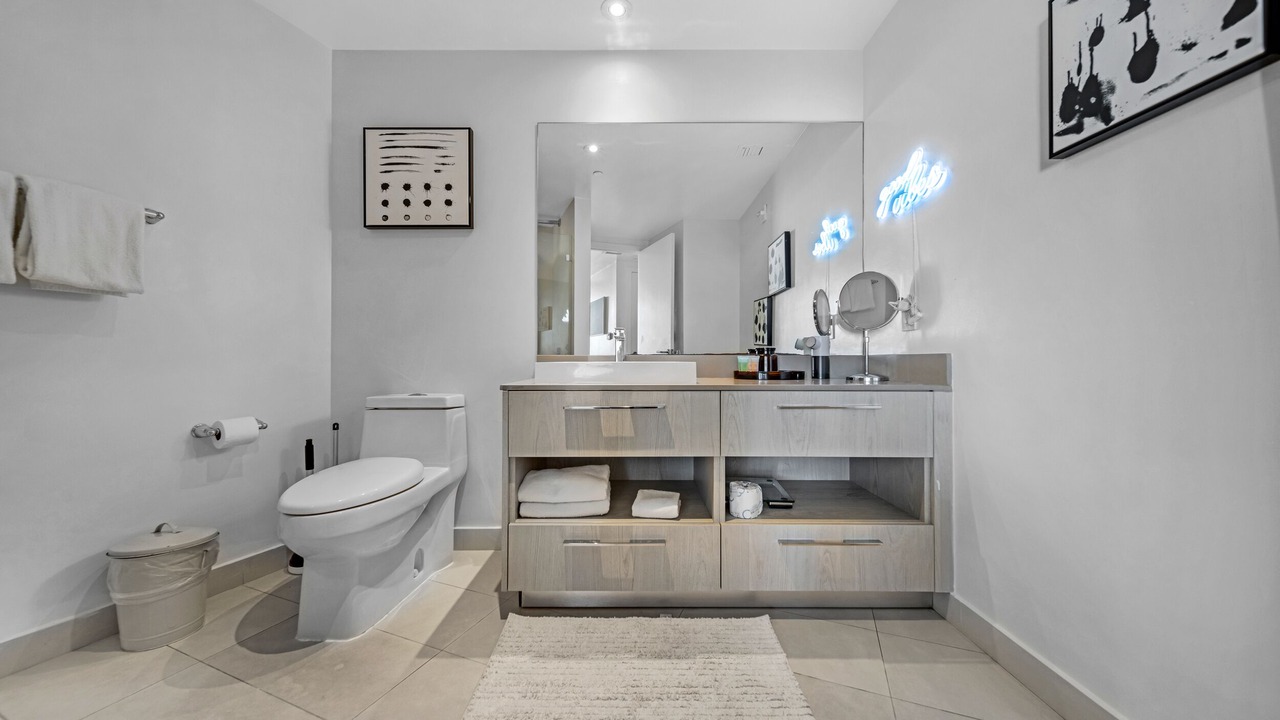 Photo of Bathroom in Hallandale Beach
