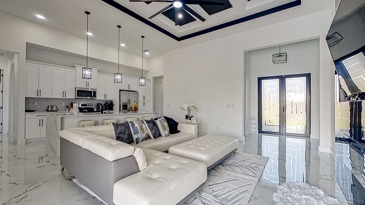 Photo of Livingroom in Diplomat