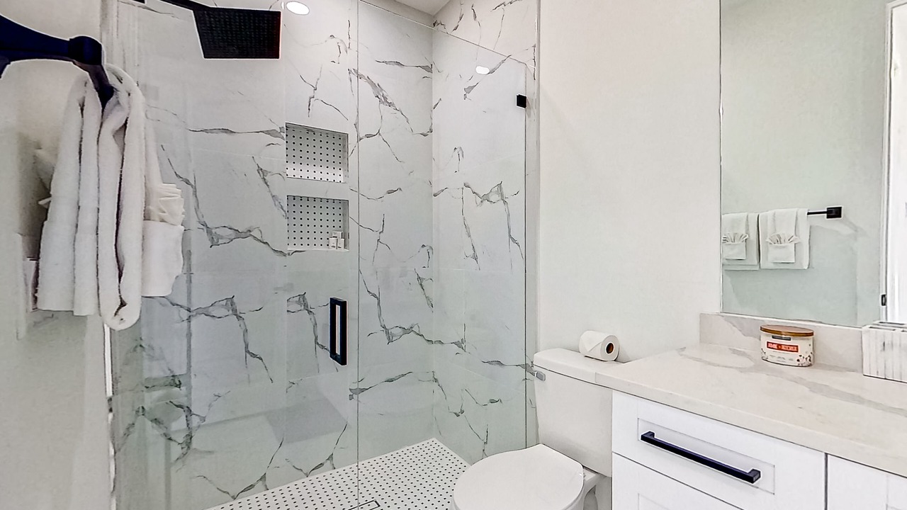 Photo of Bathroom in Diplomat
