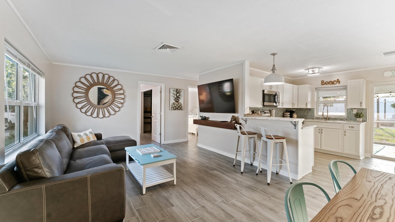 Photo of Livingroom in Jensen Beach