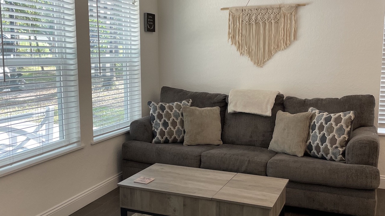 Photo of Livingroom in Dunnellon