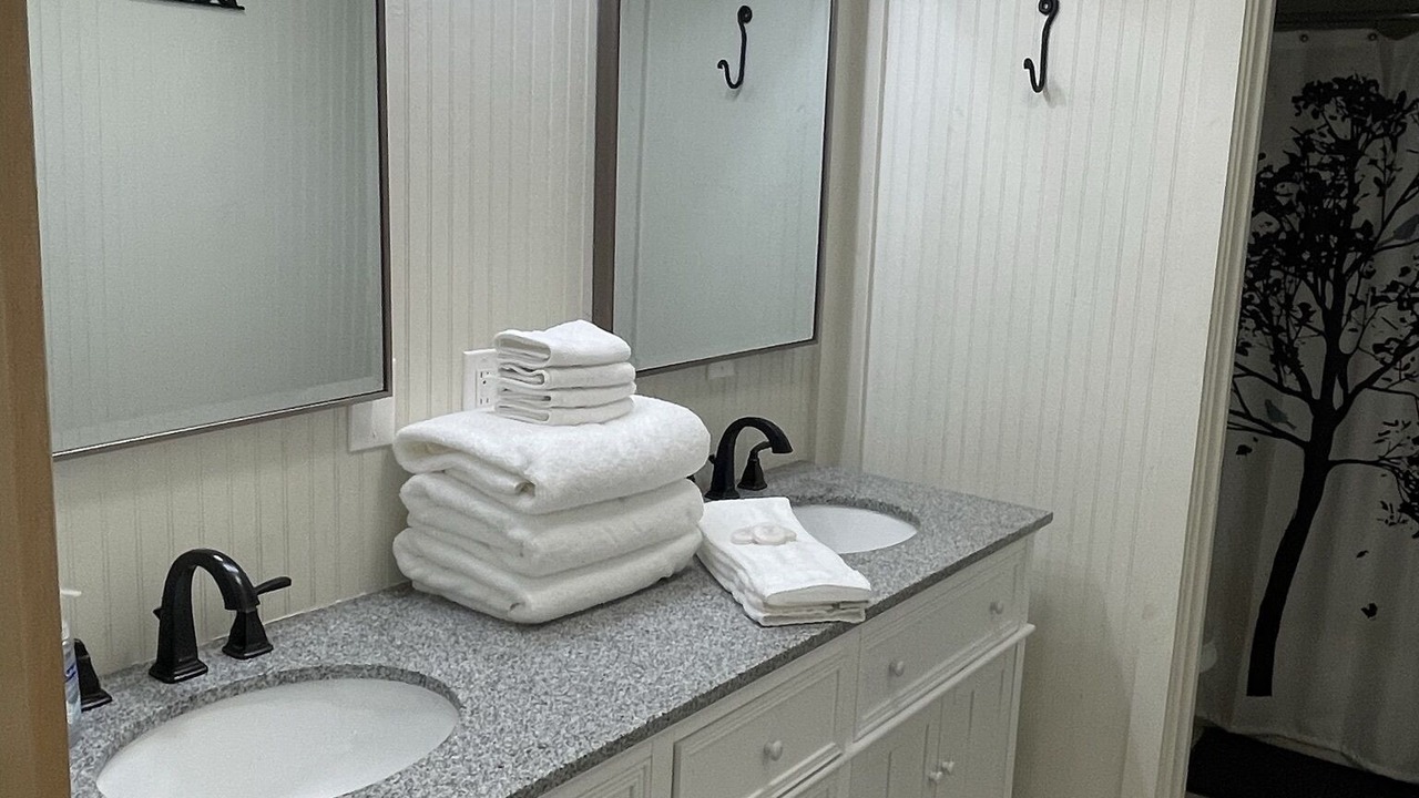 Photo of Bathroom in Sky Valley