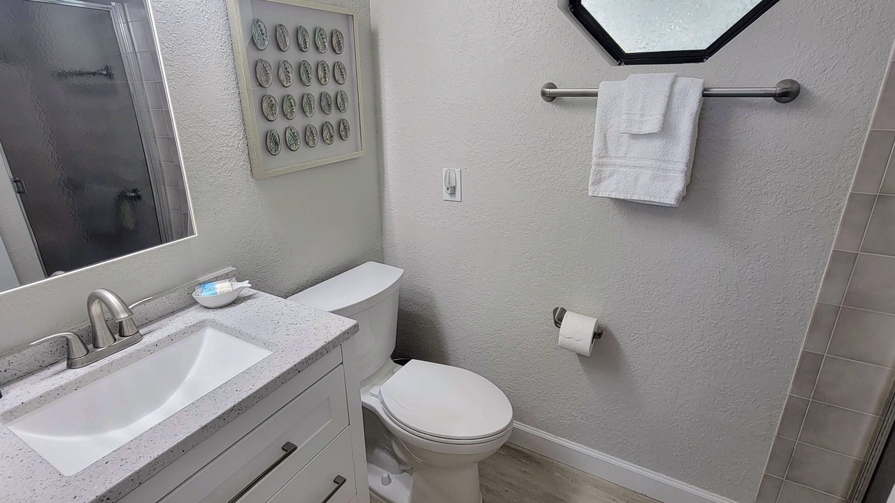Photo of Bathroom in Fowlers