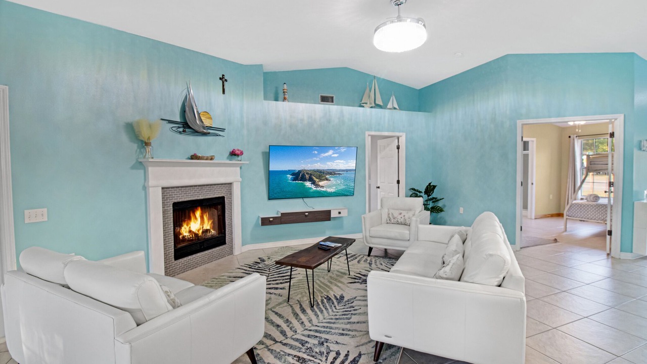 Photo of Livingroom in Gulf Breeze