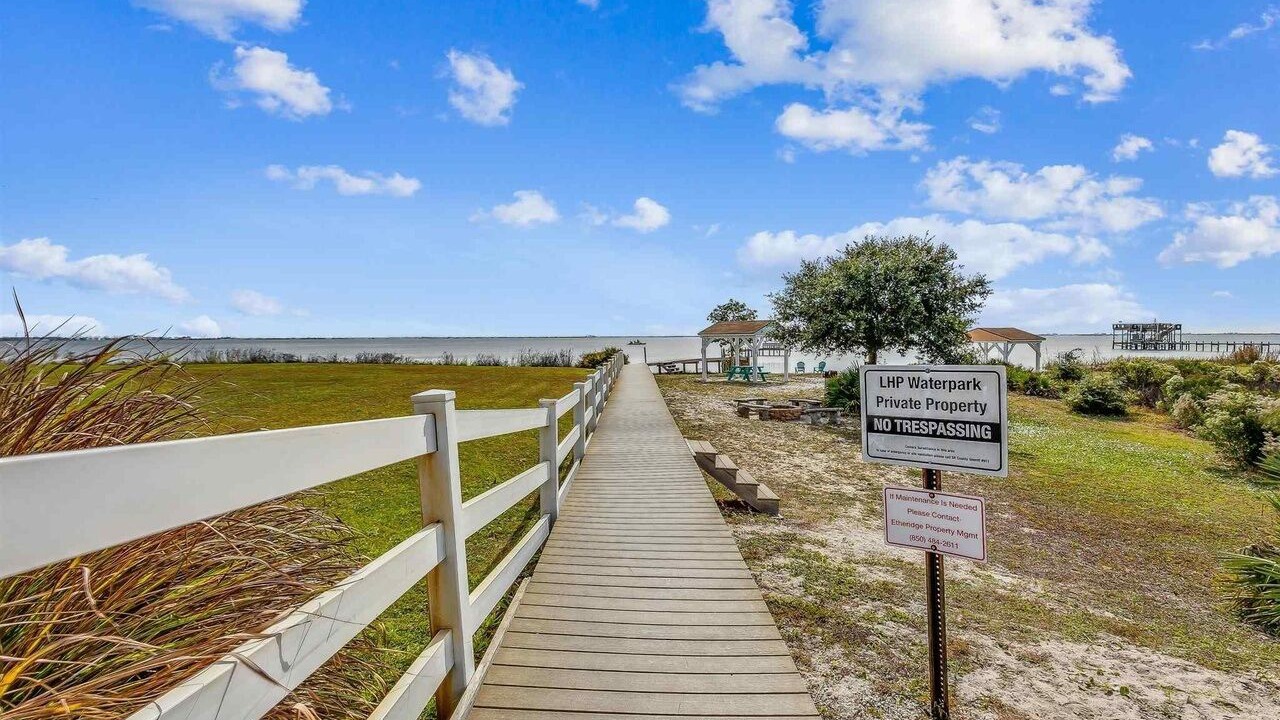 Photo of Outdoor in Gulf Breeze
