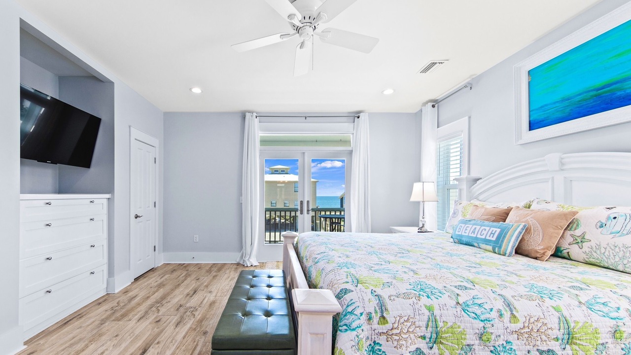 Photo of Bedroom in Alabama Gulf Coast
