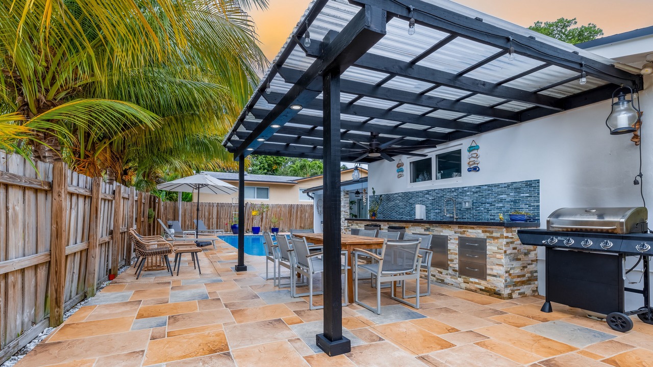 Photo of Outdoor in Hallandale Beach