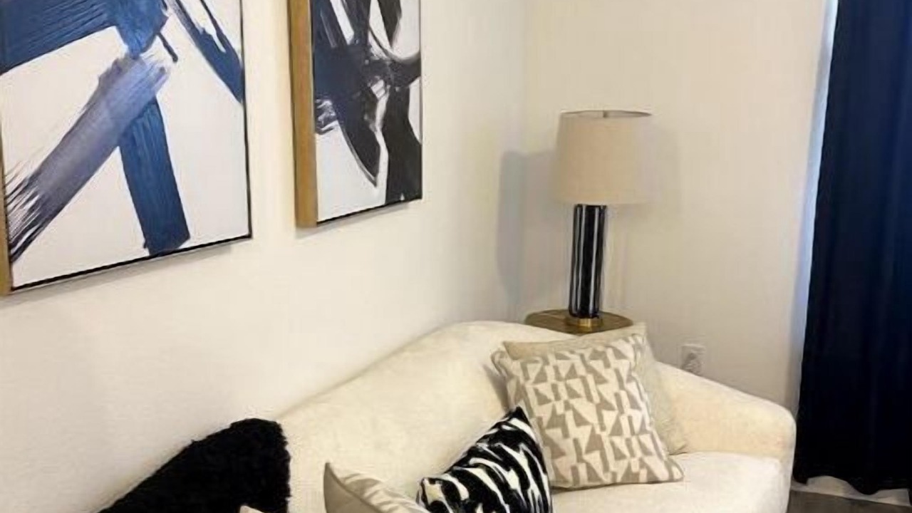Photo of Livingroom in St. Johns