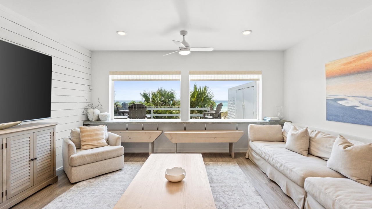 Photo of Livingroom in Laguna Beach Estates