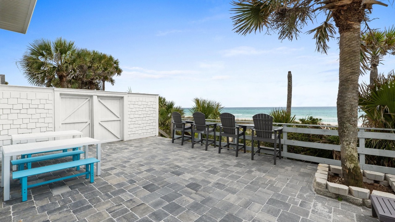 Photo of Patio Balcony in Laguna Beach Estates