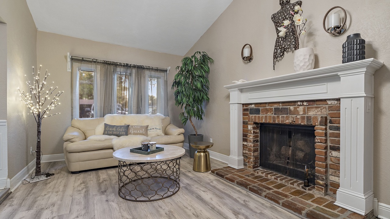 Photo of Livingroom in Disston Heights
