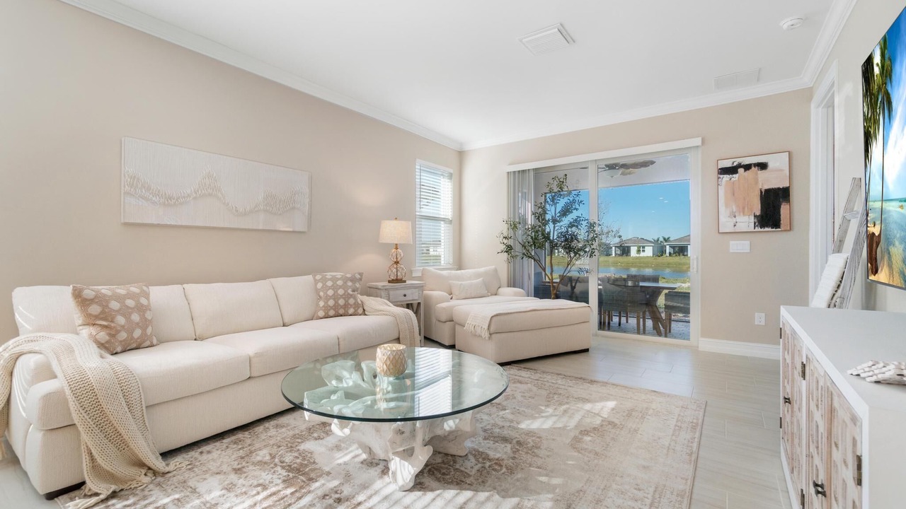 Photo of Livingroom in Bonita Springs