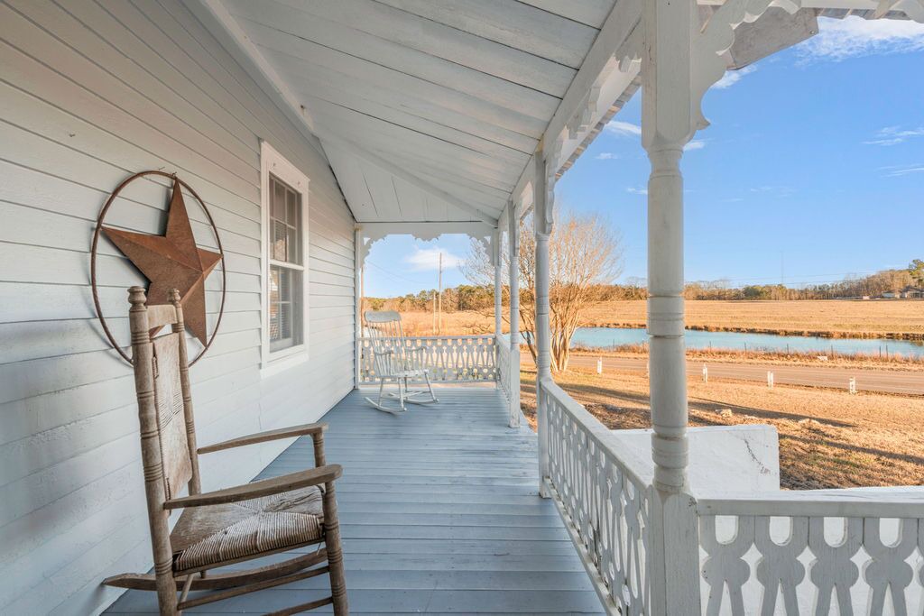Photo of Outdoor in Eclectic