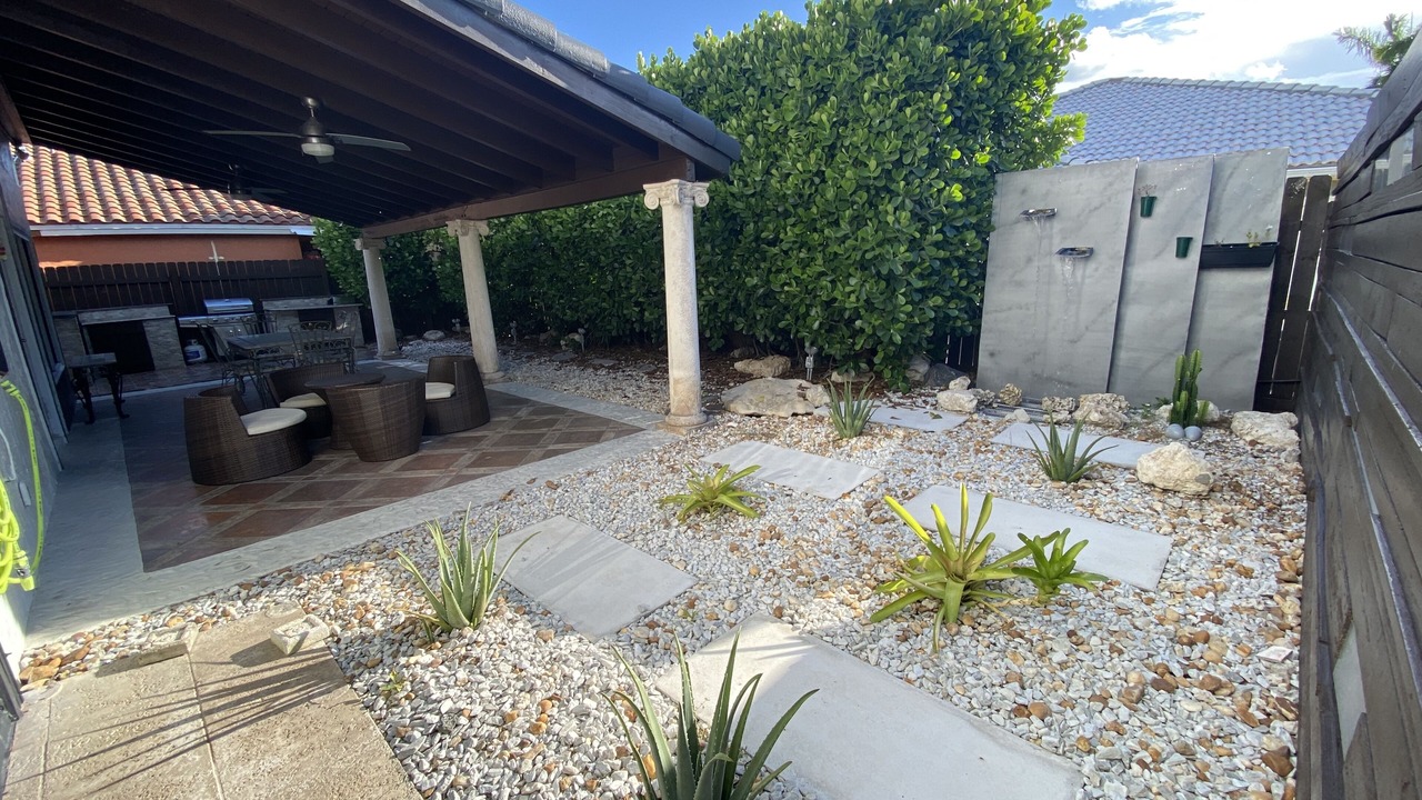 Photo of Outdoor in Ludlam