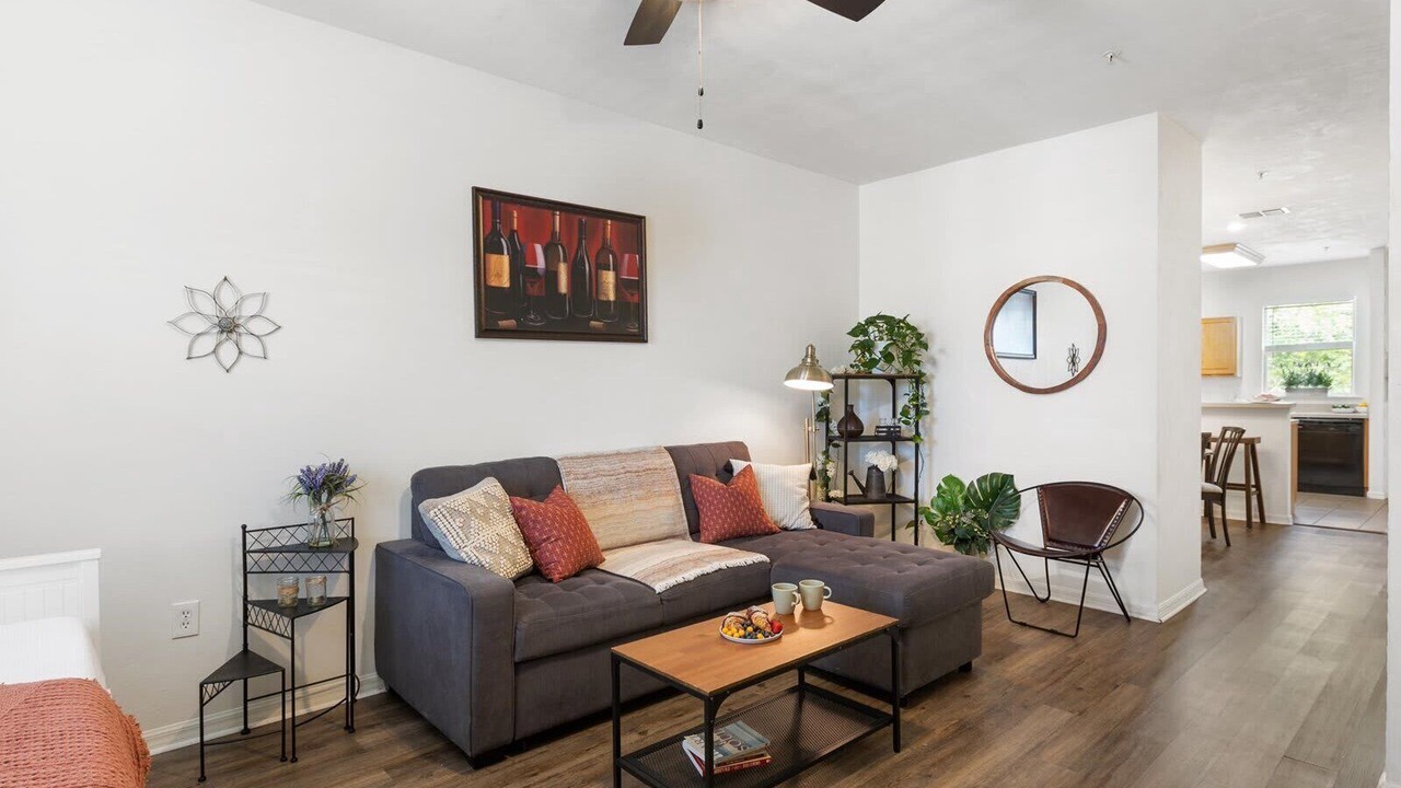Photo of Livingroom in Gainesville