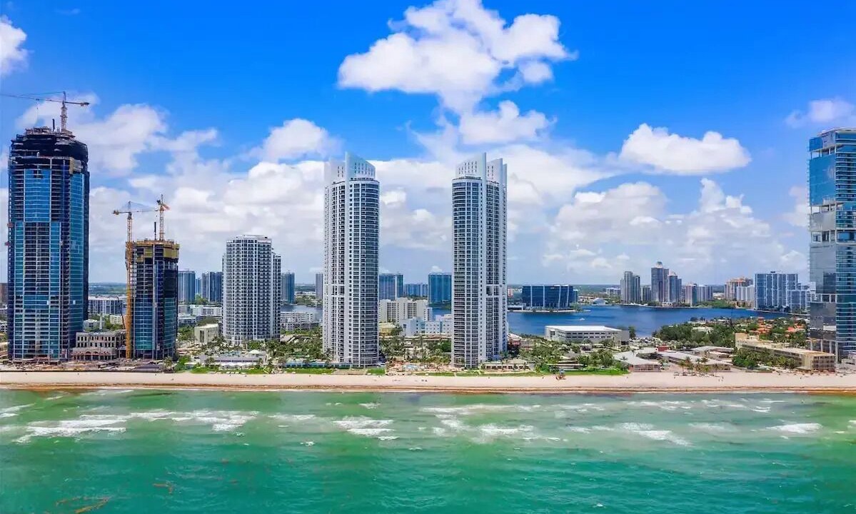 Photo of Others in Sunny Isles Beach
