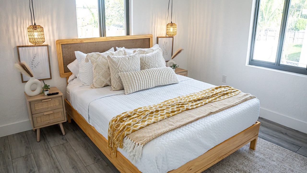 Photo of Bedroom in Golden Glades