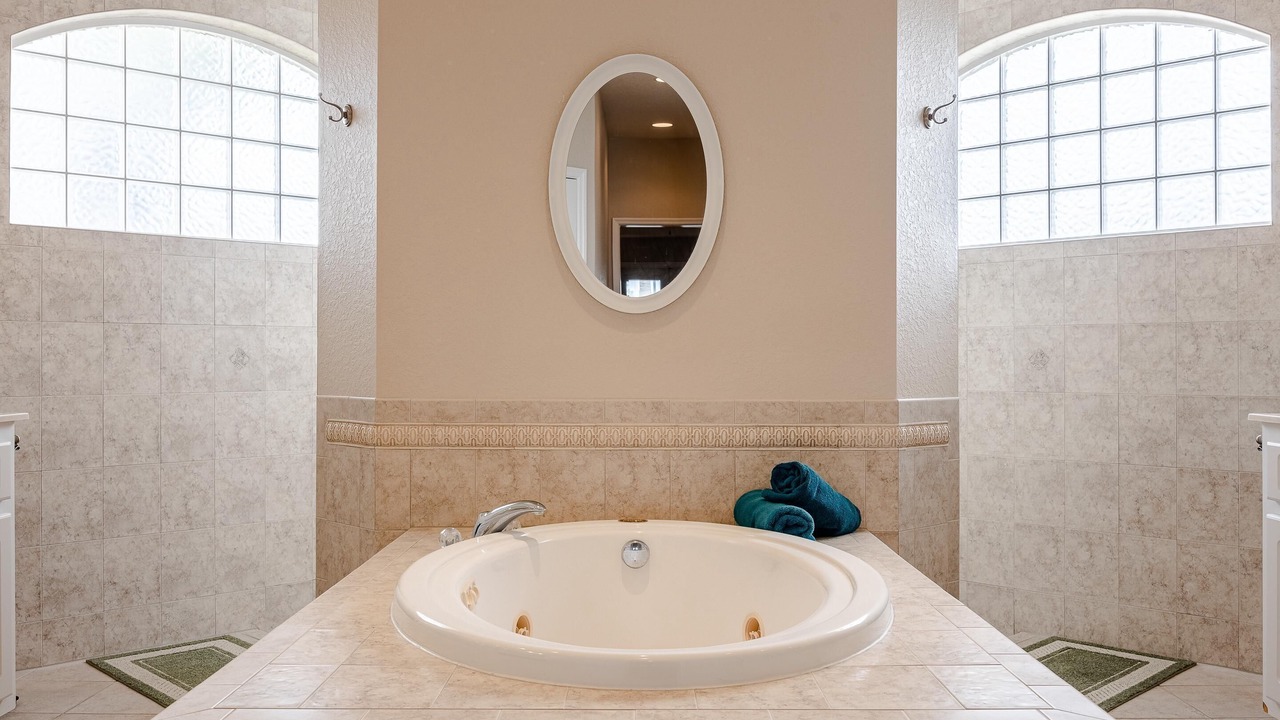 Photo of Bathroom in Jacarandas