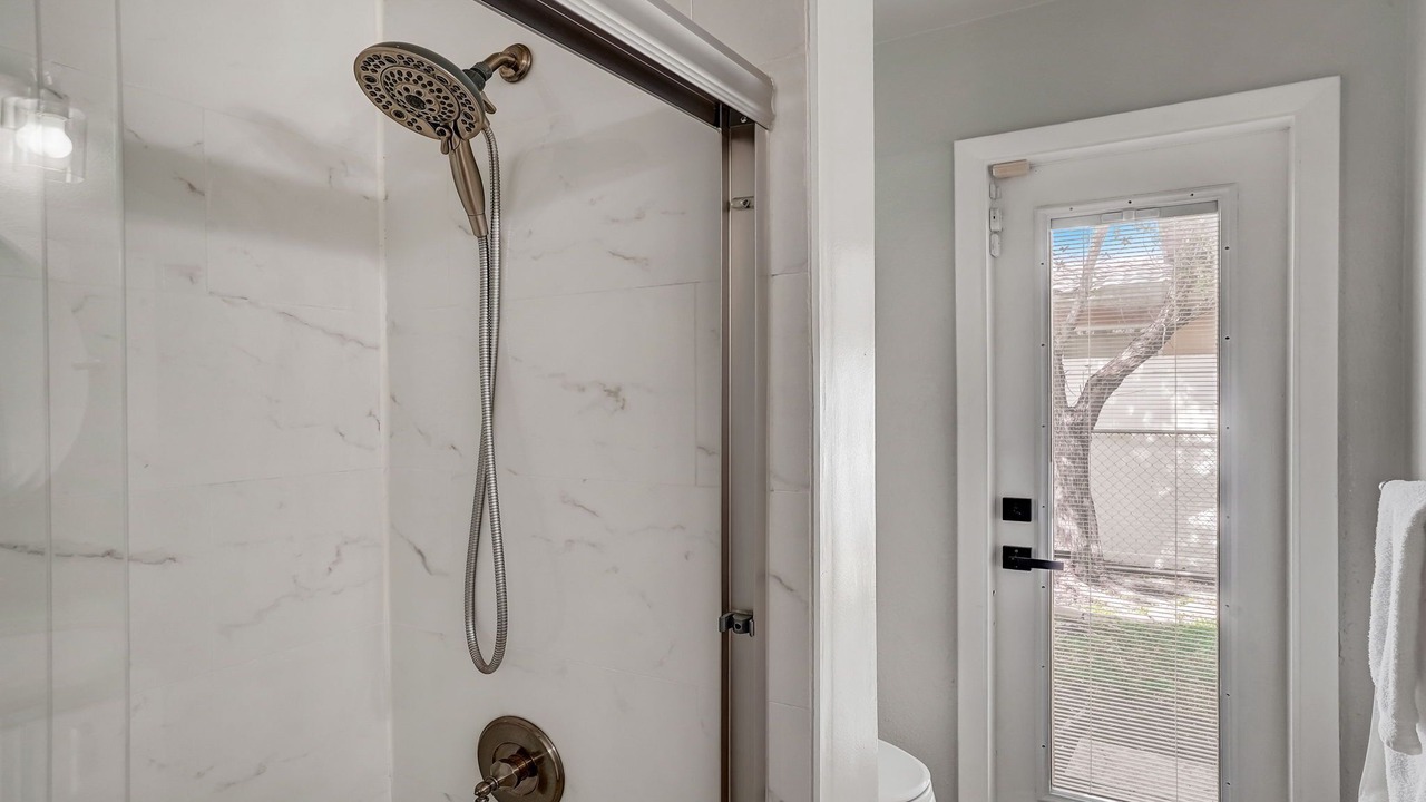 Photo of Bathroom in Cypress Lakes