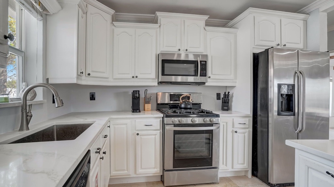 Photo of Kitchen in Cypress Lakes
