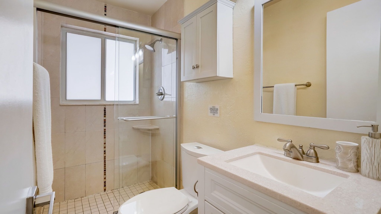 Photo of Bathroom in Cypress Lakes