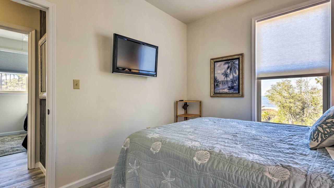 Photo of Bedroom in Gulf Breeze