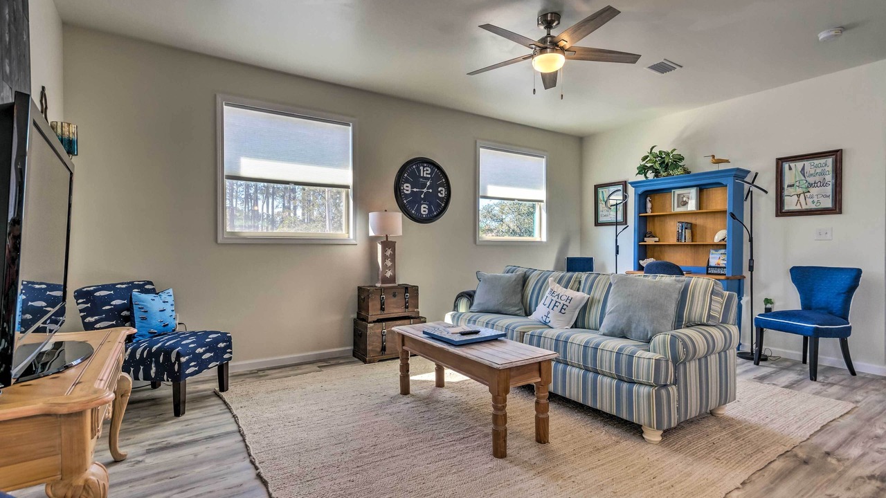 Photo of Livingroom in Gulf Breeze