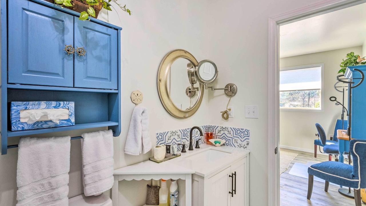 Photo of Bathroom in Gulf Breeze
