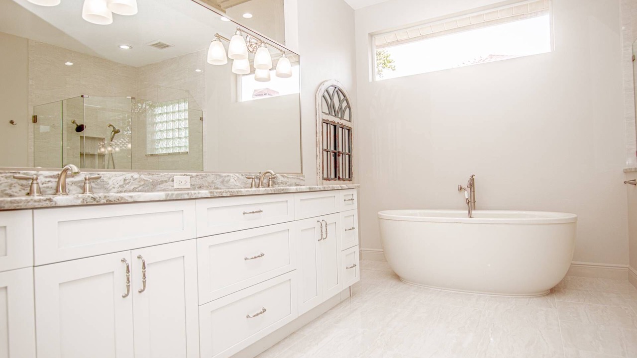 Photo of Bathroom in Fairway Village