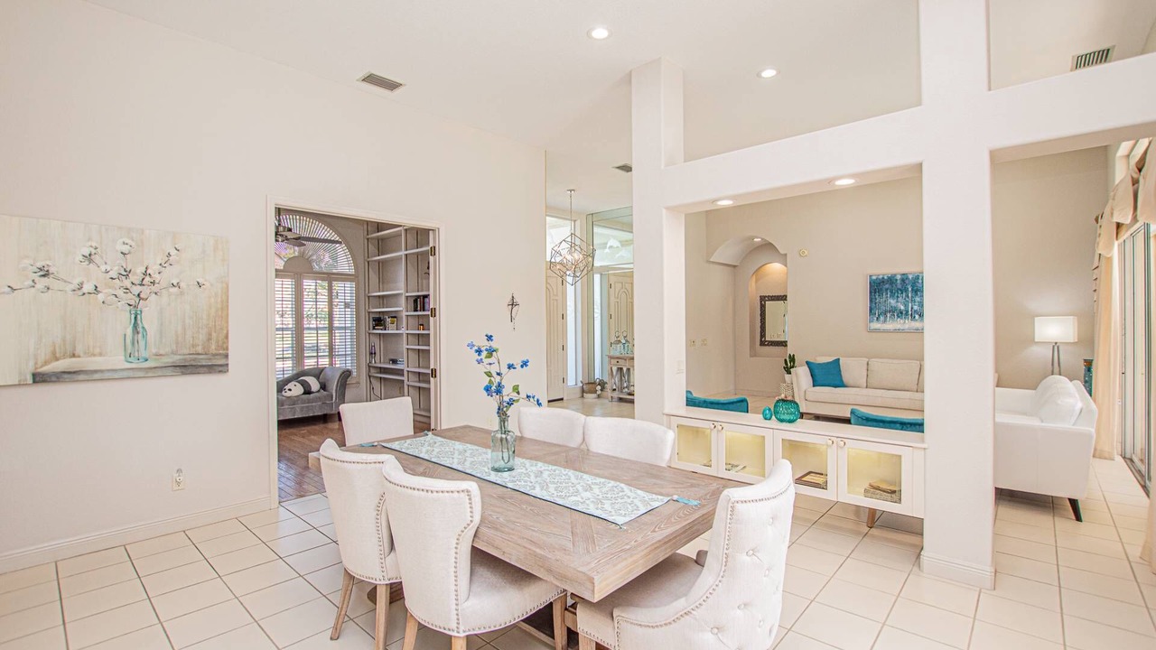 Photo of Bedroom in Fairway Village