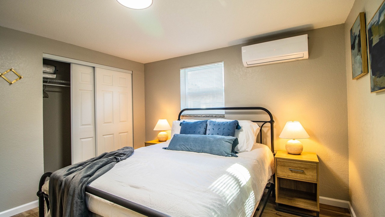 Photo of Bedroom in Dixieland