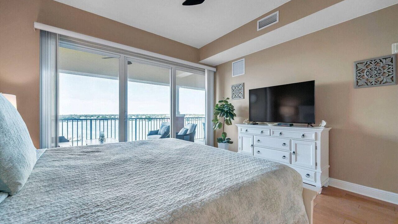 Photo of Bedroom in Redington Shores