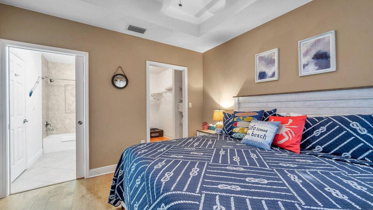 Photo of Bedroom in Redington Shores