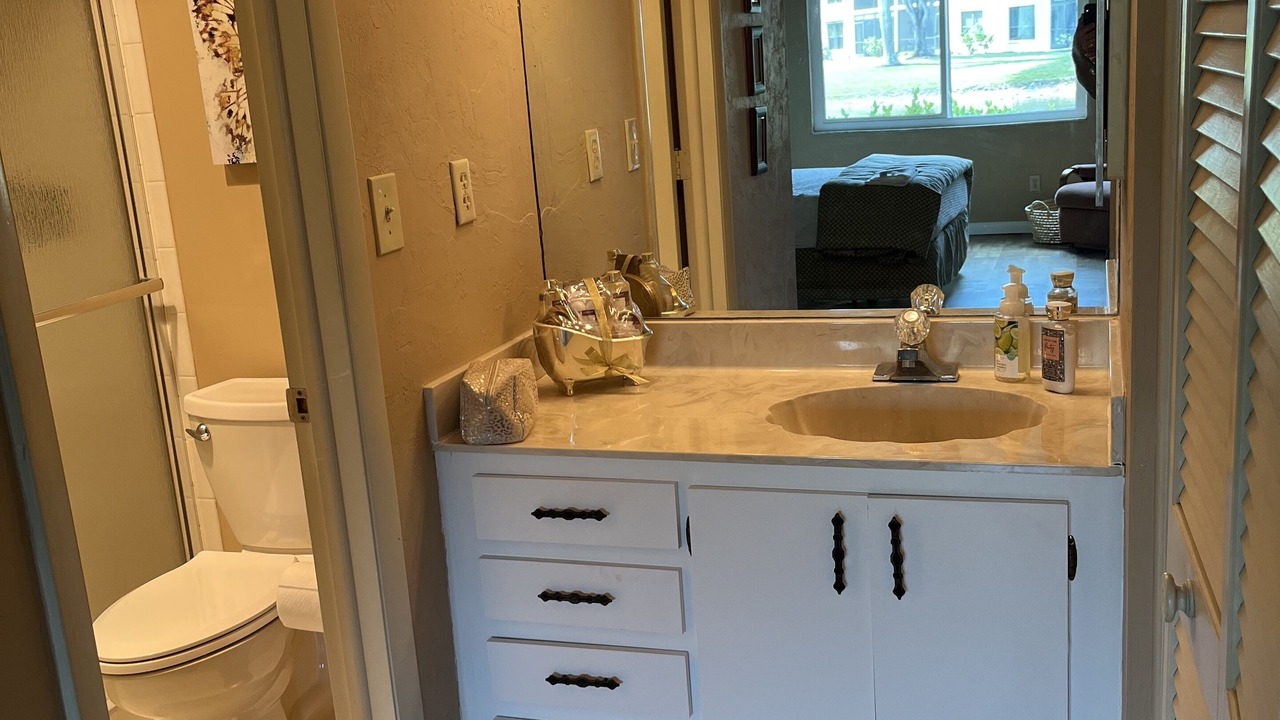 Photo of Bathroom in Naples
