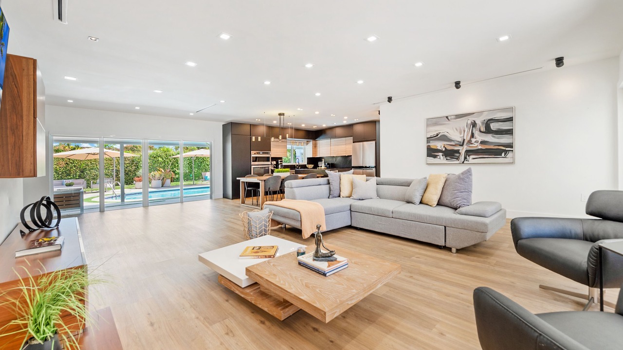 Photo of Livingroom in Cutler Bay
