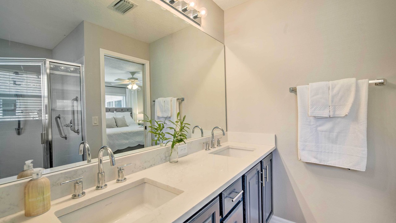 Photo of Bathroom in Winifred