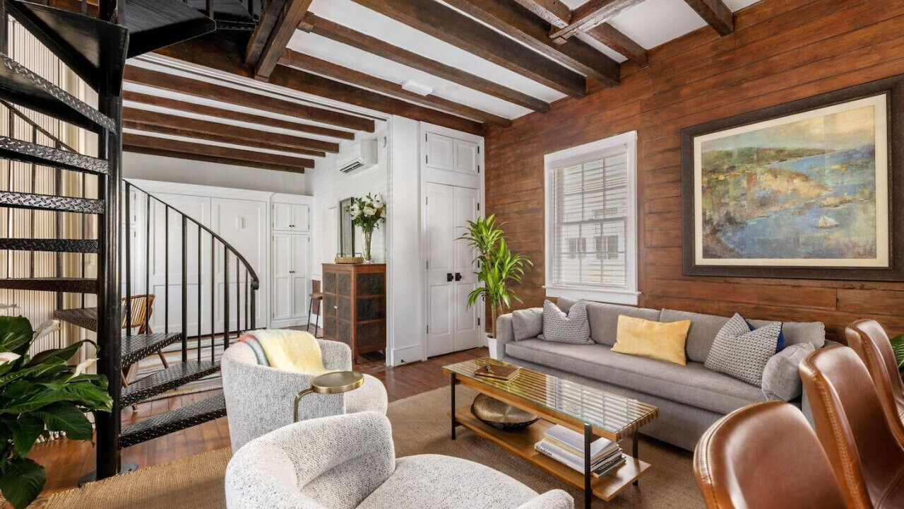 Photo of Livingroom in Cannonborough Elliotborough