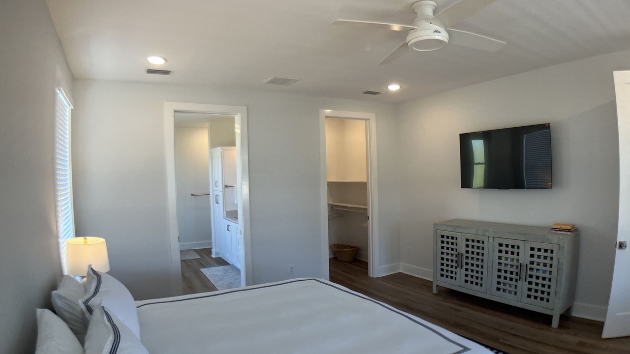 Photo of Bedroom in Alligator Point