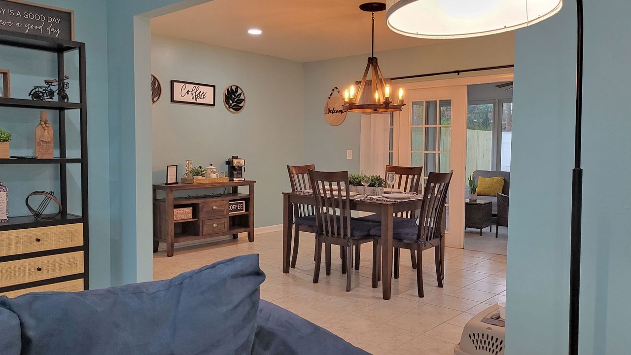 Photo of Livingroom in Brandon