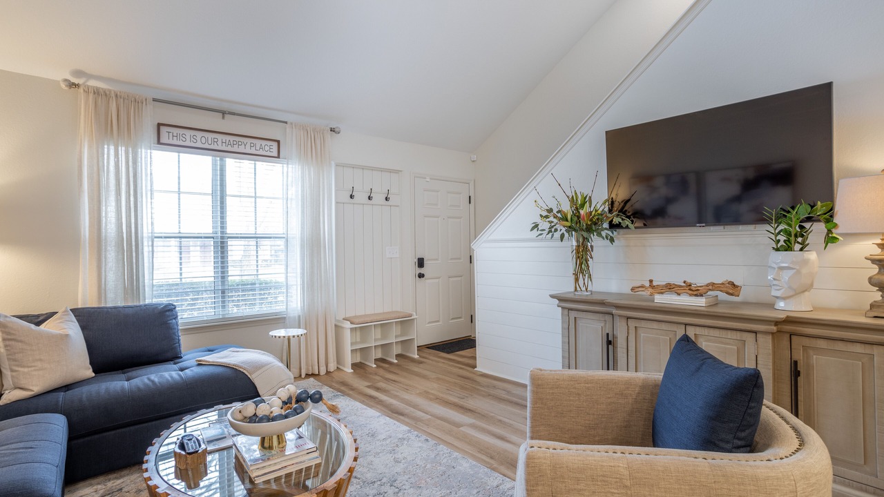 Photo of Livingroom in Tallahassee