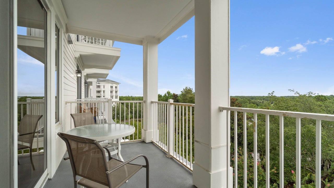 Photo of Patio Balcony in Baytowne Wharf