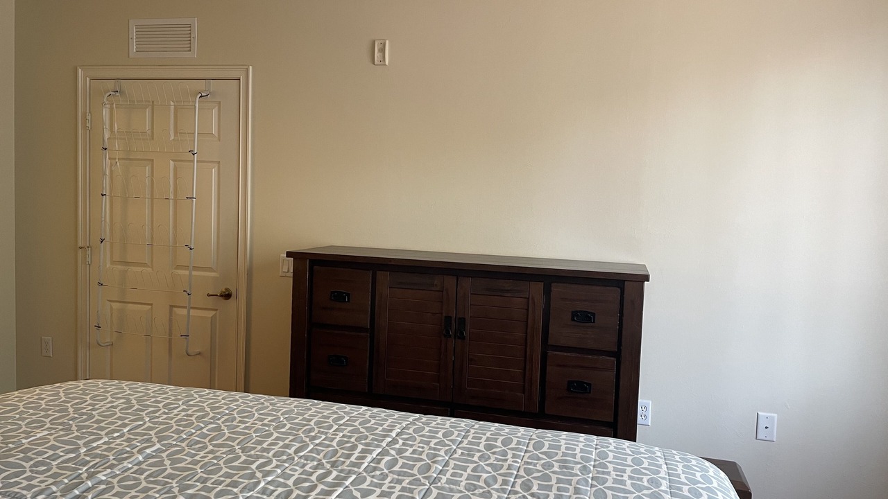 Photo of Bedroom in Pelican
