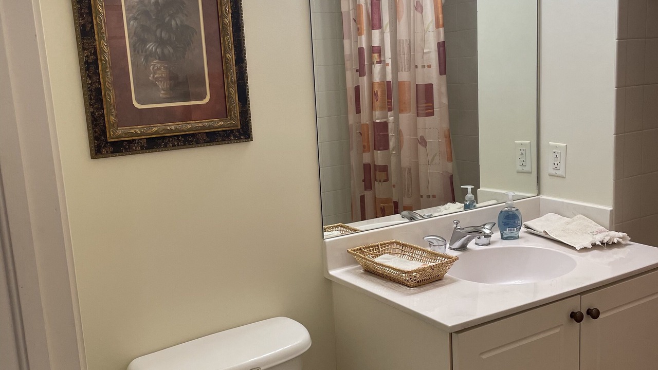 Photo of Bathroom in Pelican